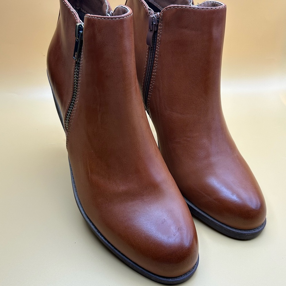 Women’s Ankle Boots Cognac Size 8 1/2 NWOT